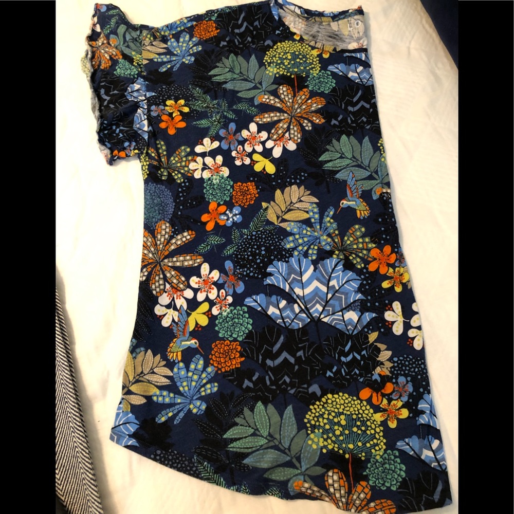 Loft Ruffled sleeve tee!